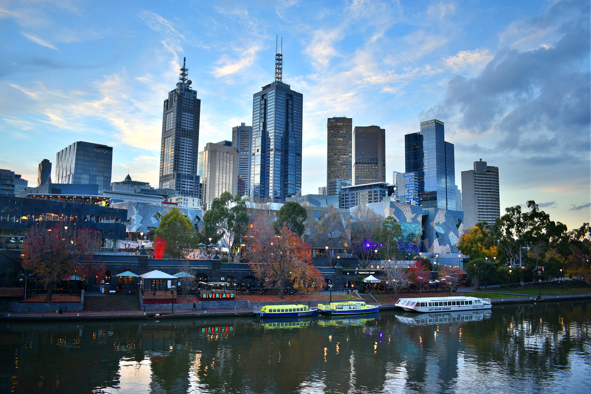 Melbourne city skyline and riverfront illustrating Victorian workplace safety.